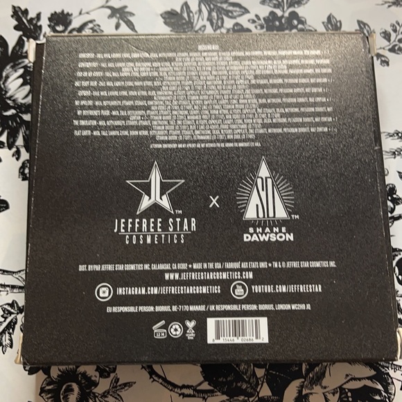 Mini Controversy Palette - Picture 4 of 4